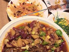 -俭寨大盘鸡·手抓肉·烧烤新疆菜(乌苏路店)