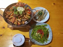 -民食香·腊排骨野生菌美食(木府店)
