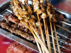 -明月食府(二区干二路店)