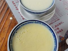 -周大娘牛乳(旧寨古村总店)