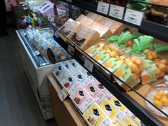 面包甜点陈列柜-仟吉KenGee(汪家墩店)