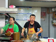 -花溪牛肉粉(八鸽岩店)