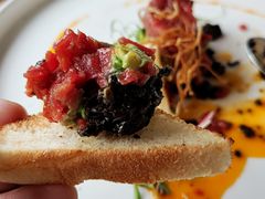 牛肉塔塔配牛油果黑橄榄酱-Solo(衡山路店)