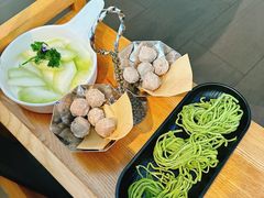 -左庭右院鲜牛肉火锅(浦江欢乐颂店)