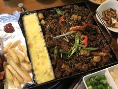 -亲昵春川鸡排(韩国美食街店)