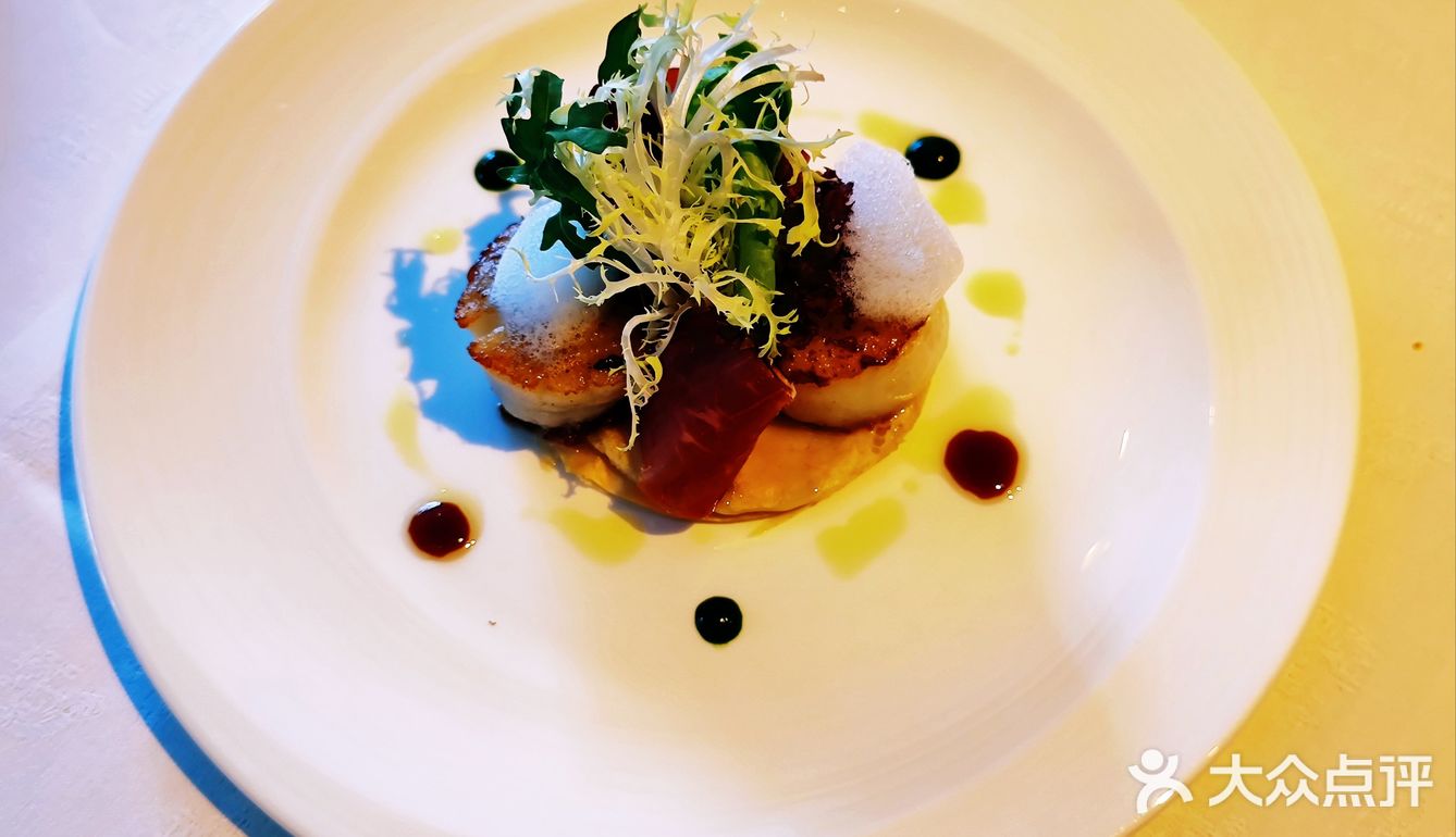葡萄牙米其林一星餐厅海外分店，从餐前面包开始惊艳