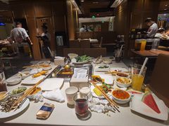 -海底捞火锅鲜切牛肉主题店(长寿路店)