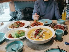 -月枫江南小馆(绿地缤纷广场店)