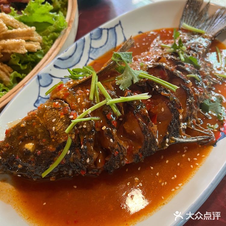 终于吃到了心心念念的手抓饭！来丽江古城一定要去