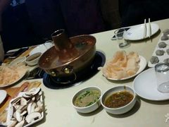 -楼外楼大刀肉传统火锅居(博学路店)