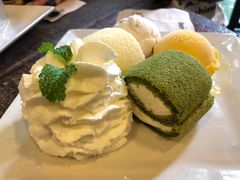-莓园冰淇淋店