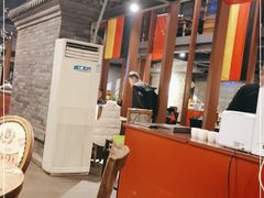 大堂-滇越乘象云南餐厅(豆各庄店)