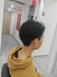 -LILI·HAIR SALON理理造型
