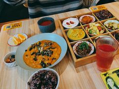 -轻蔬不用等·素食(江苏路店)