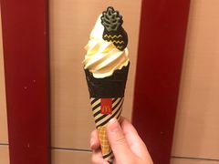 黑凤梨甜筒-麦当劳(天兴罗斯福店)
