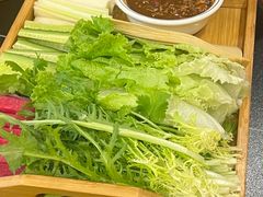 -田家大院东北农家菜铁锅炖(西安总店)