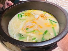 -花菇朵·云山雀 ll 野生菌锅·野果酸汤·精品滇菜(万柳店)