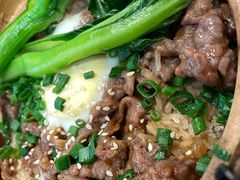 窝蛋牛肉煲仔饭-正德顺順德雙皮奶(中信店)