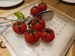 番茄脆菇沙拉-小大董·烤鸭(王府井apm店)