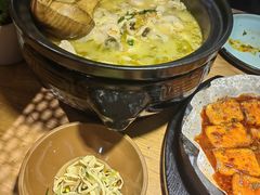 -九锅一堂酸菜鱼(学府凯德店)