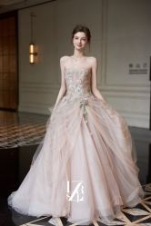 -Renee芮亦婚纱(原丽莎)