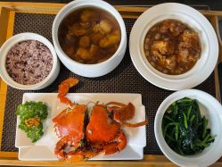 -臻康乃馨月子中心(集美店)