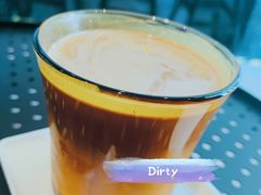 dirty-HUG·拥抱咖啡(郑州宝龙广场店)