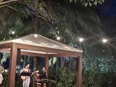 -三亚艾迪逊酒店·海滩烧烤 BARBACOA·现场乐队·浪漫晚餐·烧烤海鲜