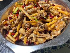 干锅牛蛙-馋嘴蛙火锅