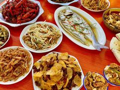 -丹水桥地锅鱼·翘嘴鲌·地方特色全鱼宴(丹江口大坝店)