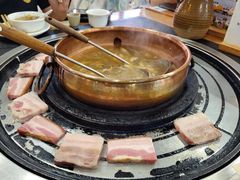 -阿山卓·野生菌火锅·纳西火塘烤肉