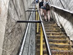 -钻石头山