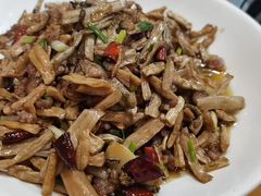 -榕江牛瘪牛肉火锅