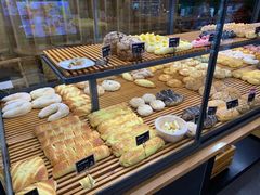 -焙丽拾光(麦凯乐直营店)