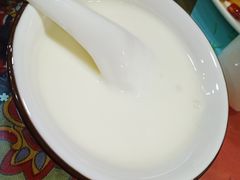 牦牛酸奶-泸沽肴(泸沽湖大洛水村农村信用社旁店)