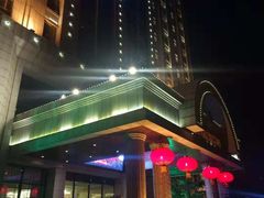 -锦龙国际酒店(天津奥体中心华苑地铁站店)