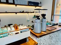 -Line 咖啡(石厦花园店)