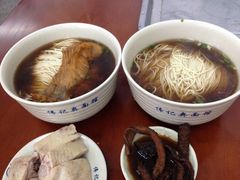 卤鸭爆鱼面和卤鸭爆鳝面-伟记奥面馆(养育巷店)