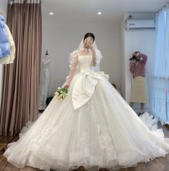 -予白婚纱礼服馆