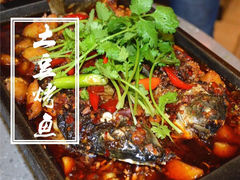 -范二妹独特烧烤夜宵城(宜宾总店)