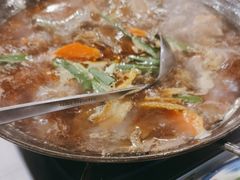 -霄汉牛三鲜湖北砂锅菜(万松园2店)