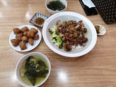 -陆长玖古法猪脚饭(玄风桥店)