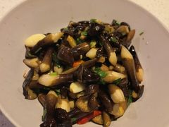 炒小黑鸡枞-半山腰·云南菜(侨福芳草地店)