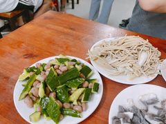 -宝瑞门钉肉饼店