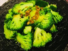 -彩蝶谷美食廊·粤式经典南番顺·铁板烧烤泰风味(广州长隆酒店)