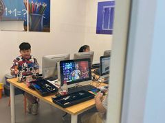 -斯坦星球AI编程·机器人科创·科学实验·信奥·思维·STEM·乐高·竞赛考级(长宁虹桥大融城荟聚中心)