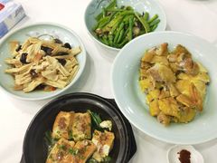 -围龙屋客家食府(福田店)