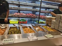 自助取餐区-老乡鸡(上海白玉兰广场店)
