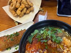 -爆炸头阿姨小四川正宗川味小吃(无任何分店)