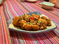 -香巴拉云南餐厅(华莱坞店)